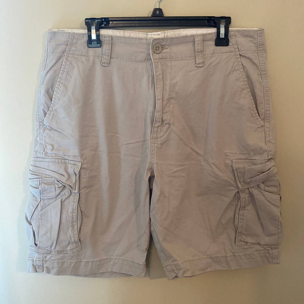 OLD NAVY MENS CARGO SHORTS